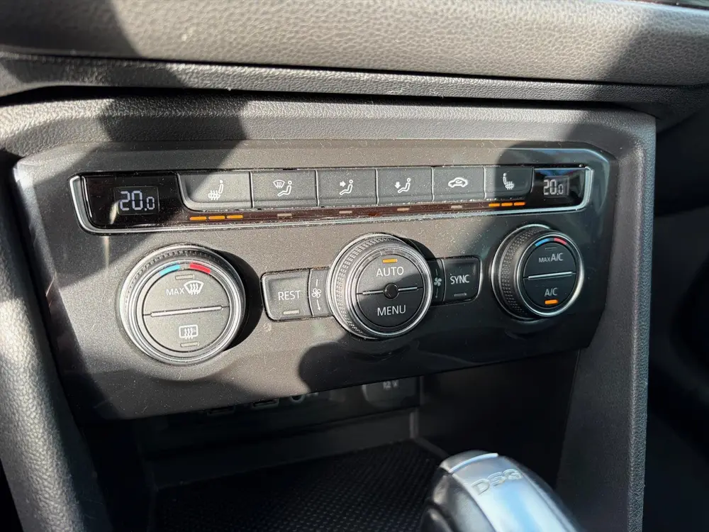 VOLKSWAGEN Tiguan 1.5 TSI ACT 150pk DSG Comfortline Business uit 2019, foto 19