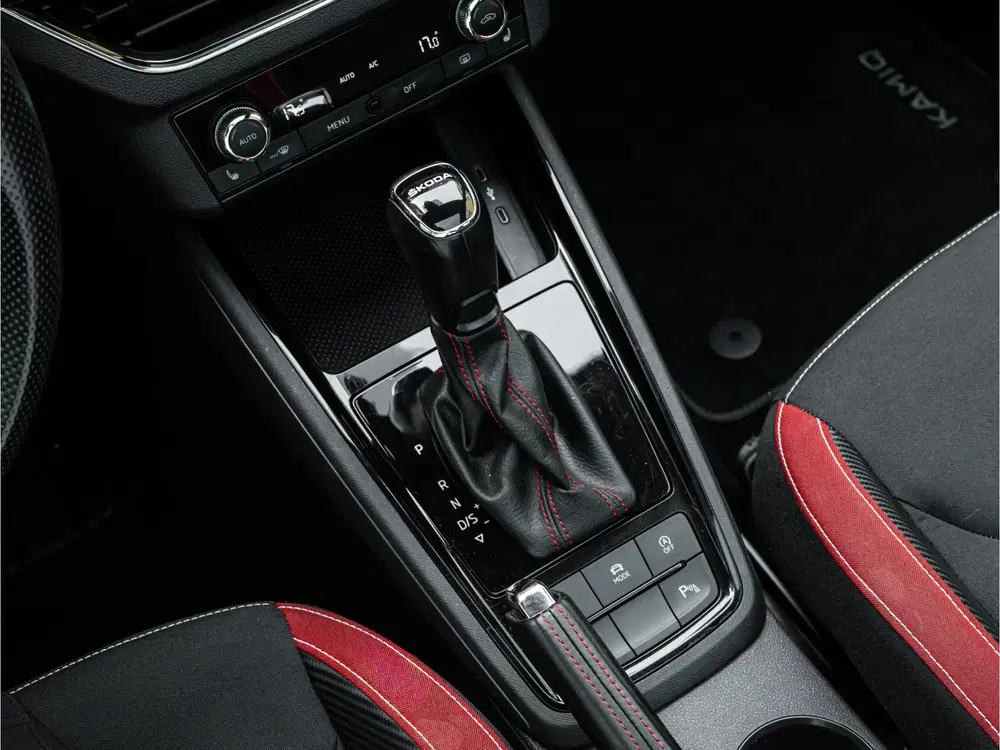 Skoda Kamiq 1.0 TSI Sport Monte Carlo PANO MATRIX LED uit 2021, foto 20