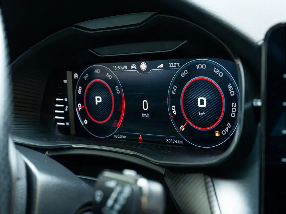 Skoda Kamiq 1.0 TSI Sport Monte Carlo PANO MATRIX LED uit 2021, foto 8