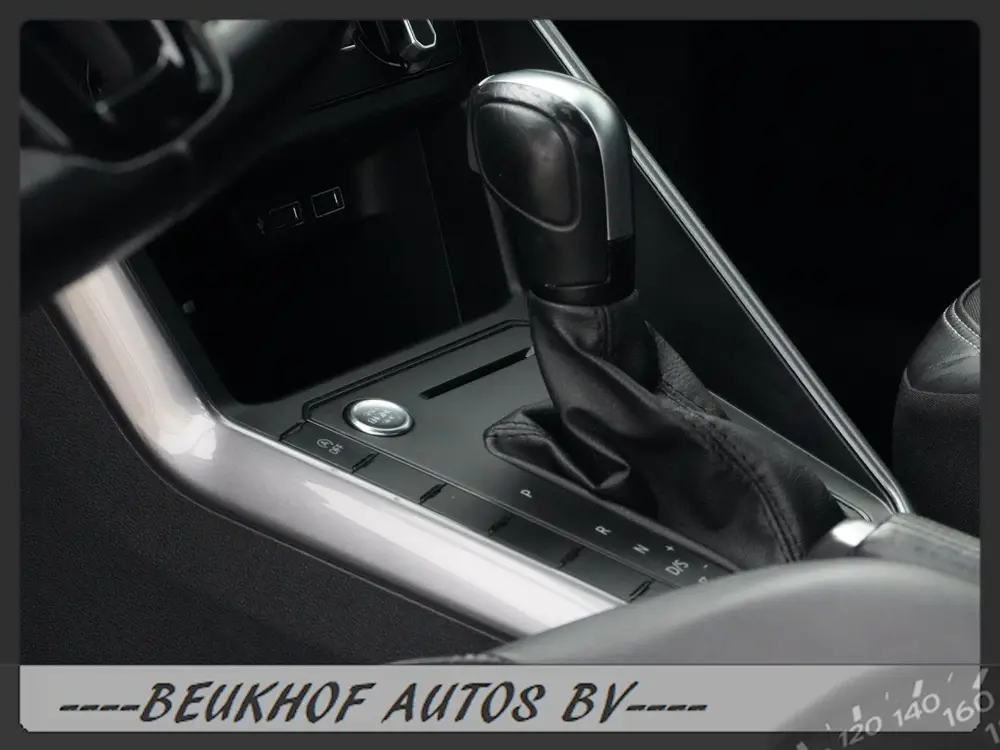 Volkswagen Polo 1.0 TSI Automaat Carplay Leer Camera Xenon uit 2020, foto 11