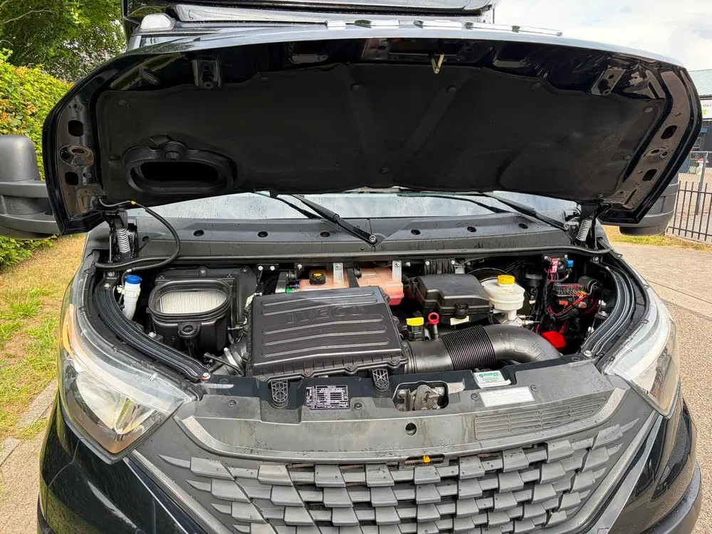 Iveco Daily BE TREKKER uit 2021, foto 13
