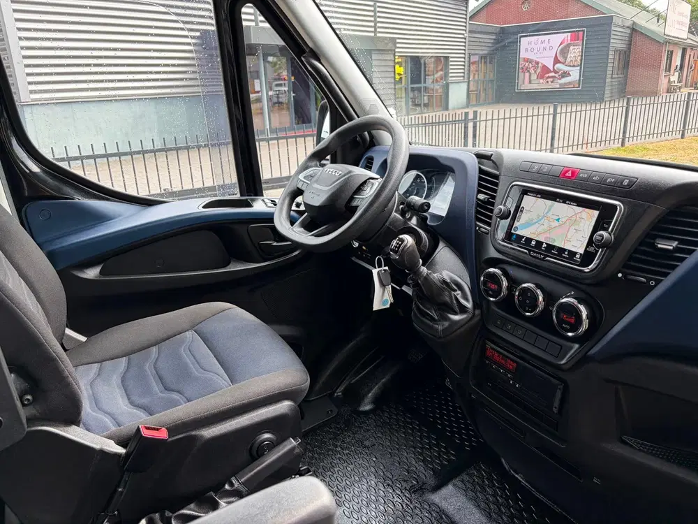Iveco Daily BE TREKKER uit 2021, foto 19