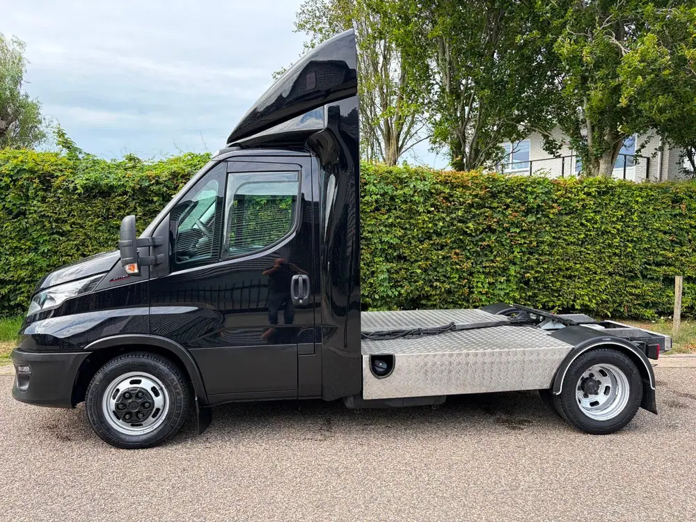 Iveco Daily BE TREKKER uit 2021, foto 3