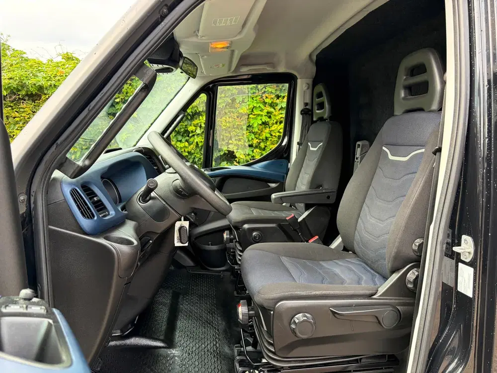 Iveco Daily BE TREKKER uit 2021, foto 8