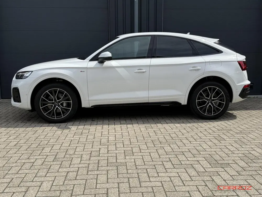 Audi Q5 50 TFSI e S Line Matrix 360 CarPlay Trekha uit 2023, foto 2