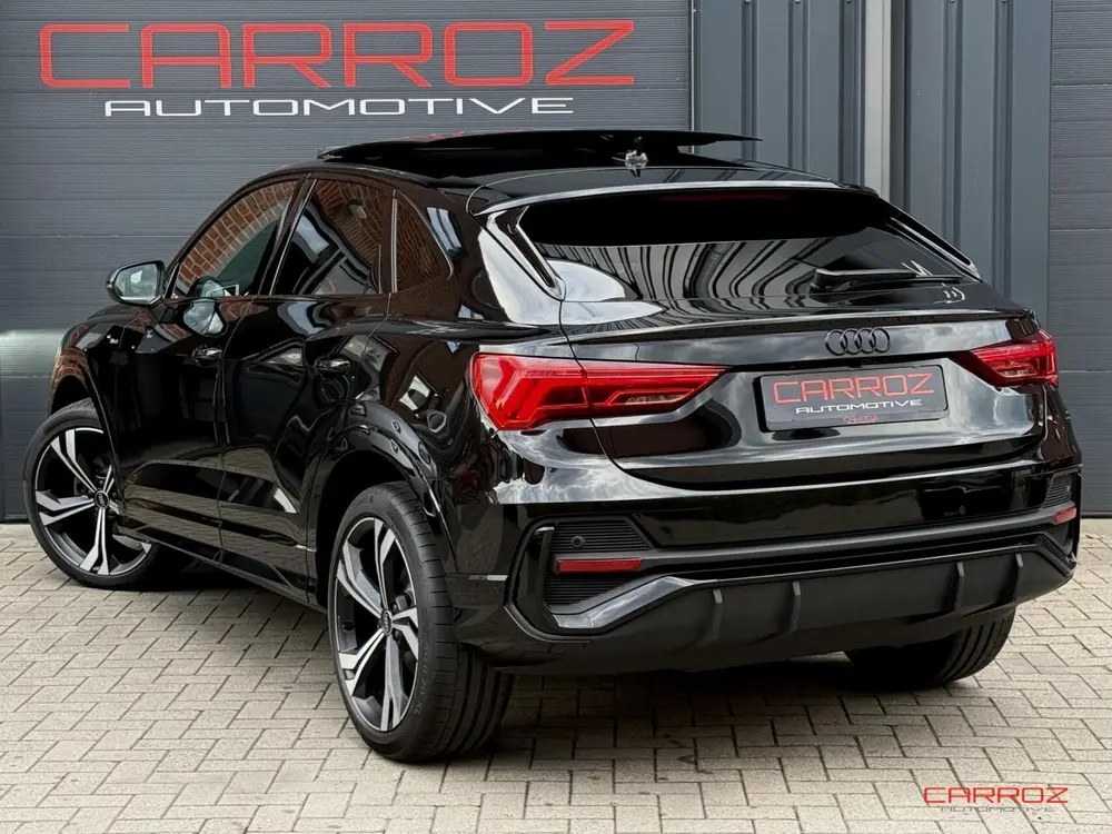 Audi Q3 35 TFSI 3x S Line Pano CarPlay ACC Ambianc uit 2023, foto 2