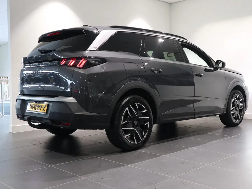 Peugeot 5008 Hybrid 136 Allure 7p uit 2025, foto 4