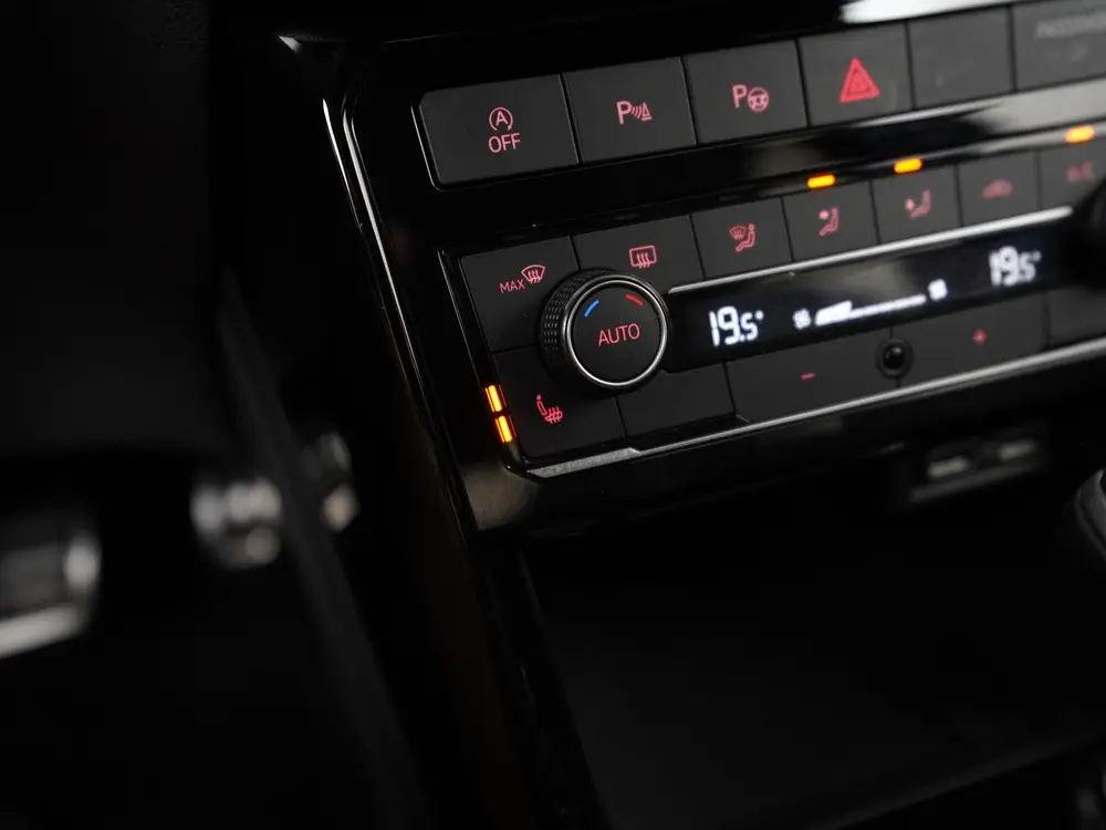 Volkswagen T-Cross 1.0 TSI Style DSG | Digital Cockpit | Cam uit 2019, foto 13