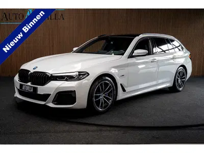 BMW 5-serie 5 Serie Touring 530e M-Sport Navi Leer Spo uit 2022