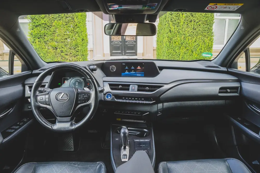 Lexus UX 300e Luxury 54 kWh LEDER | CAMERA | KEYLESS | ORG N uit 2020, foto 3