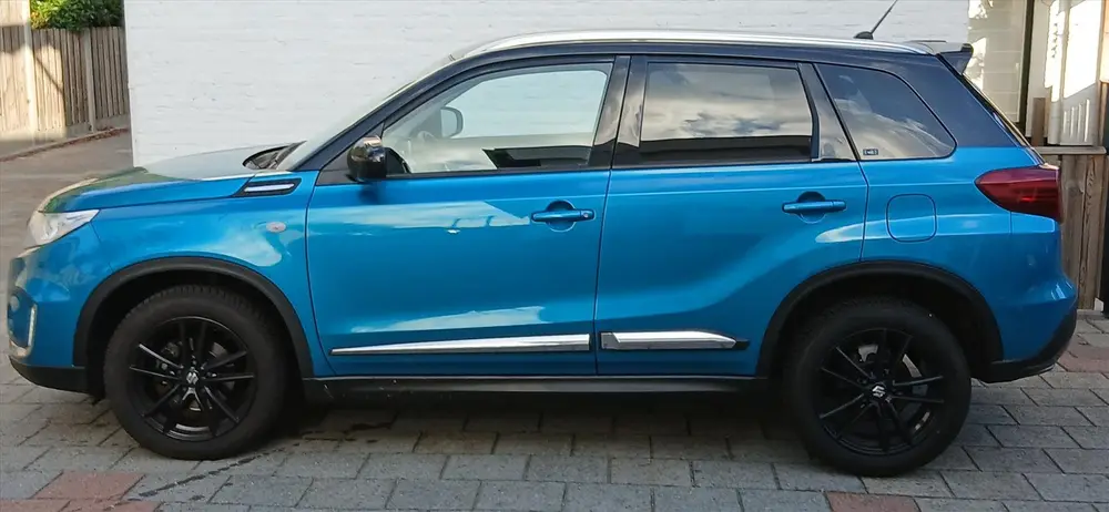 Suzuki Vitara 1.4 Boosterjet 140pk Select 2 kleuren uit 2019, foto 2