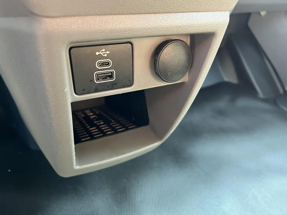 Volkswagen Transporter 2.0 TDI L2H1 30 uit 2025, foto 10