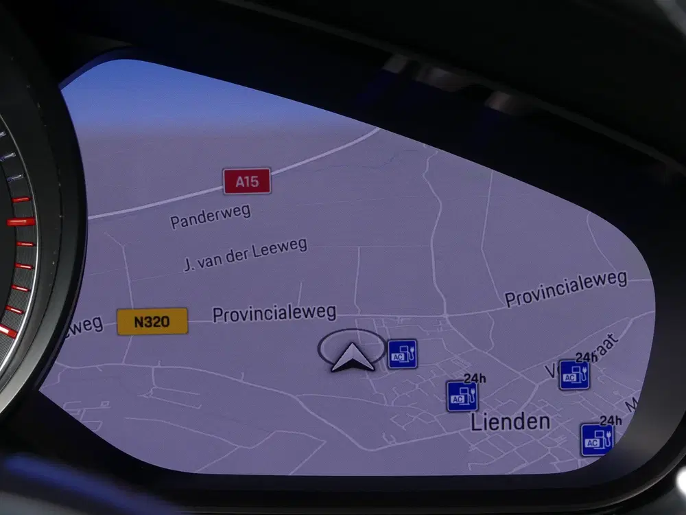 Porsche Cayenne 3.0 E-Hybrid Platinum Edition AS besturing uit 2023, foto 15
