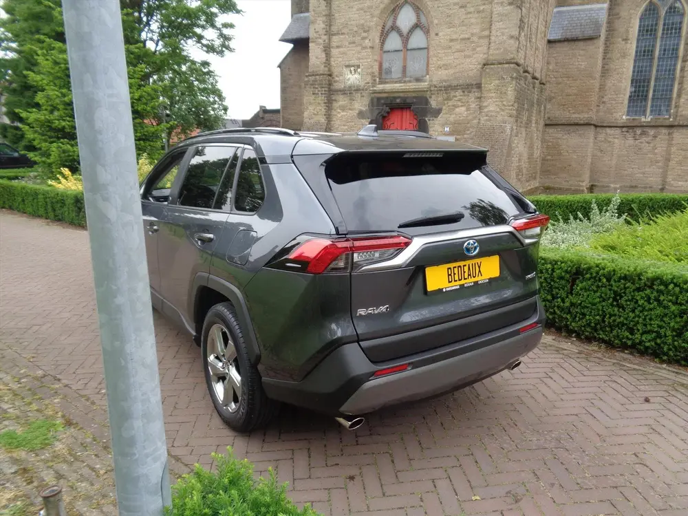 Toyota RAV 4 2.5 Hybrid 222pk CVT AWD Dynamic bij Toyot uit 2020, foto 6