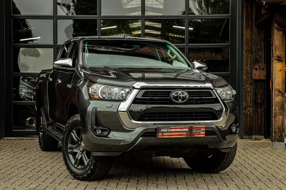 Toyota Hilux 2.4 D-4D Double Cab Professional 1e Eigena uit 2021