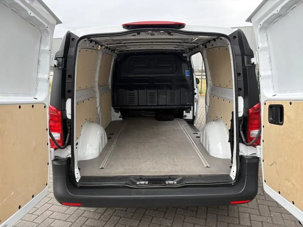 Mercedes-Benz Vito 112 60kWh XL uit 2024, foto 6