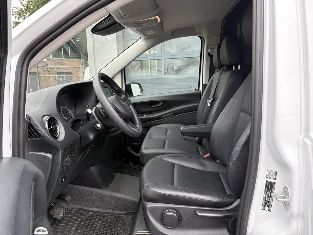 Mercedes-Benz Vito 112 60kWh XL uit 2024, foto 7