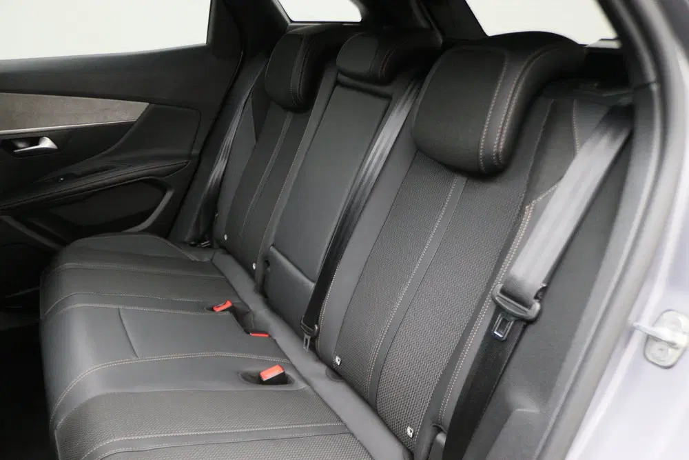 Peugeot 3008 1.6 HYbrid 225 GT Panoramadak uit 2023, foto 13