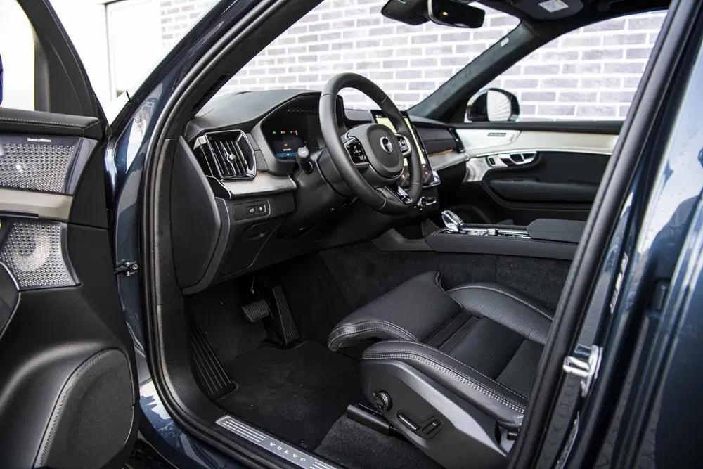 Volvo XC90 2.0 T8 Plug-in hybrid AWD Ultra Black Edit uit 2026, foto 17
