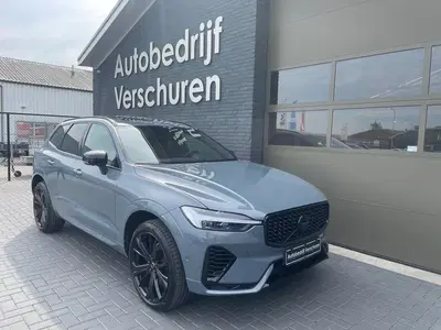 Volvo XC60 2.0 T6 Plug-in hybrid AWD Plus Dark pano 3 uit 2023