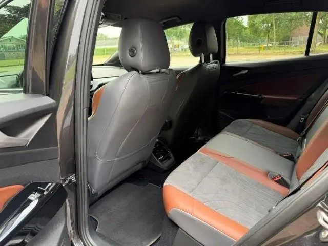Volkswagen ID.4 First 77 kWh 204PK SOH 89,4%/Camera/Acarplay uit 2020, foto 7