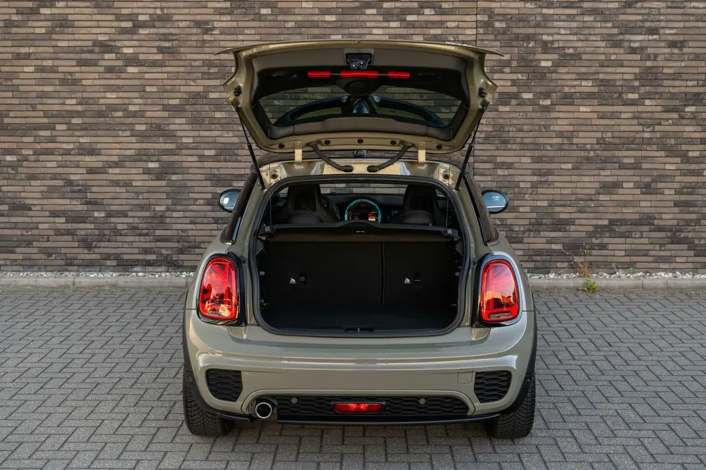Mini Cooper 1.5 Cooper uit 2019, foto 11