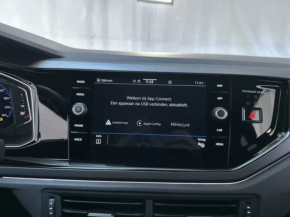 Volkswagen Polo 1.0 TSI R-Line Camera Navigatie DAB+ Stoelve uit 2022, foto 15