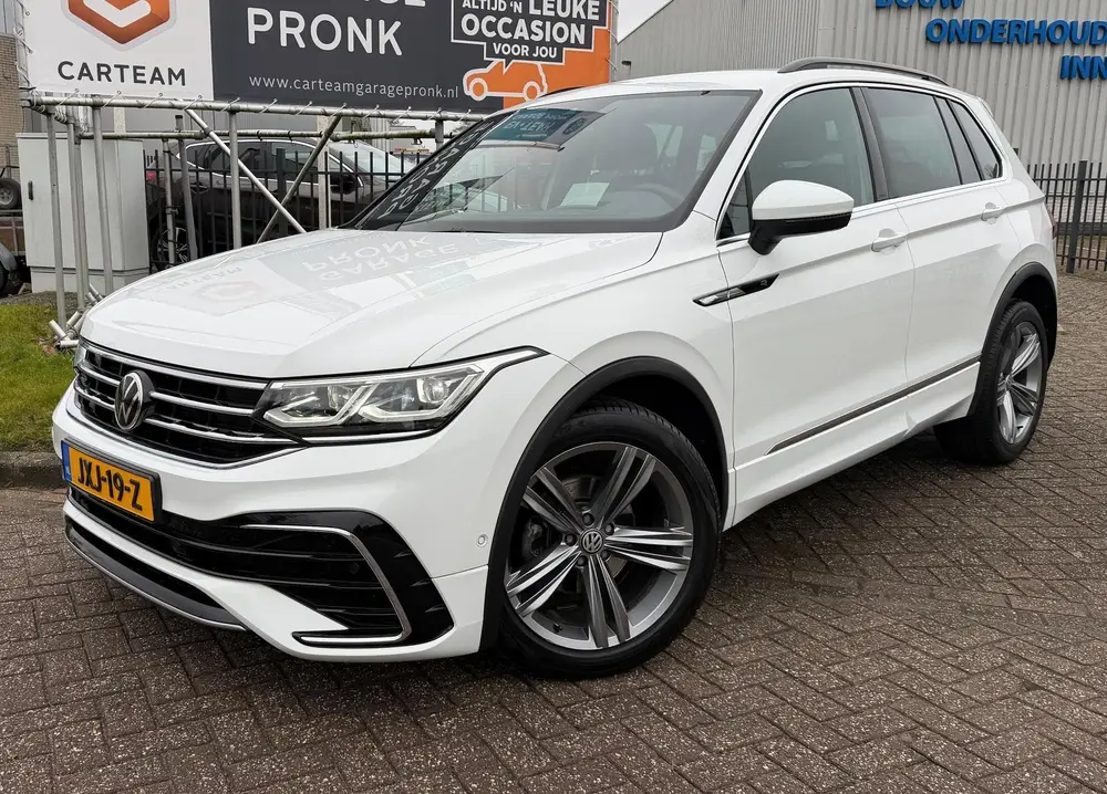 Volkswagen Tiguan 1.5 TSI R-Line BOVAG GARANTIE CARPLAY/NAVI uit 2021, foto 2