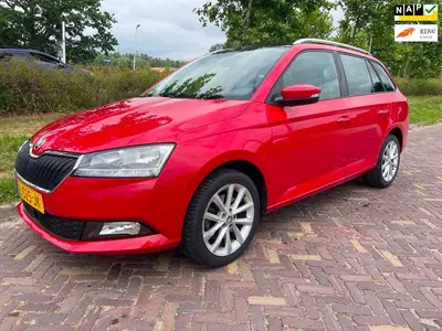 Skoda Fabia 1.0 TSI Business Edition-Navi-Pano uit 2021