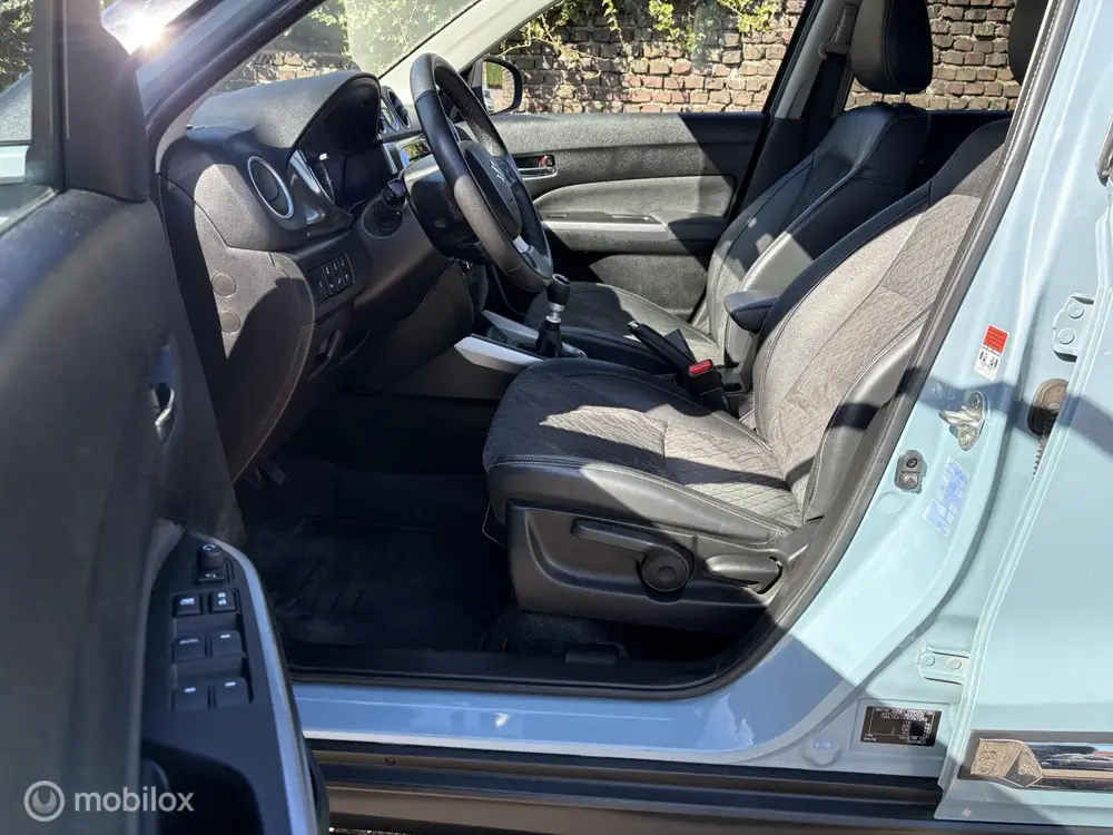 Suzuki Vitara 1.4 Boosterjet AllGrip Stijl / 4WD uit 2019, foto 9