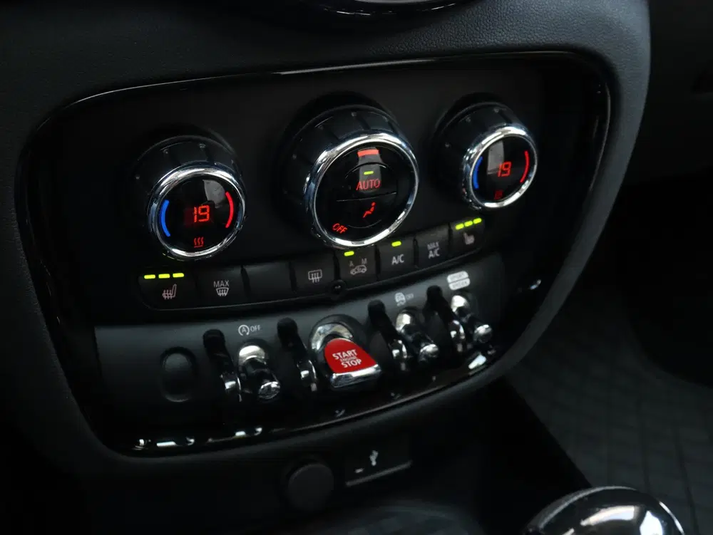 Mini Clubman Cooper uit 2021, foto 17