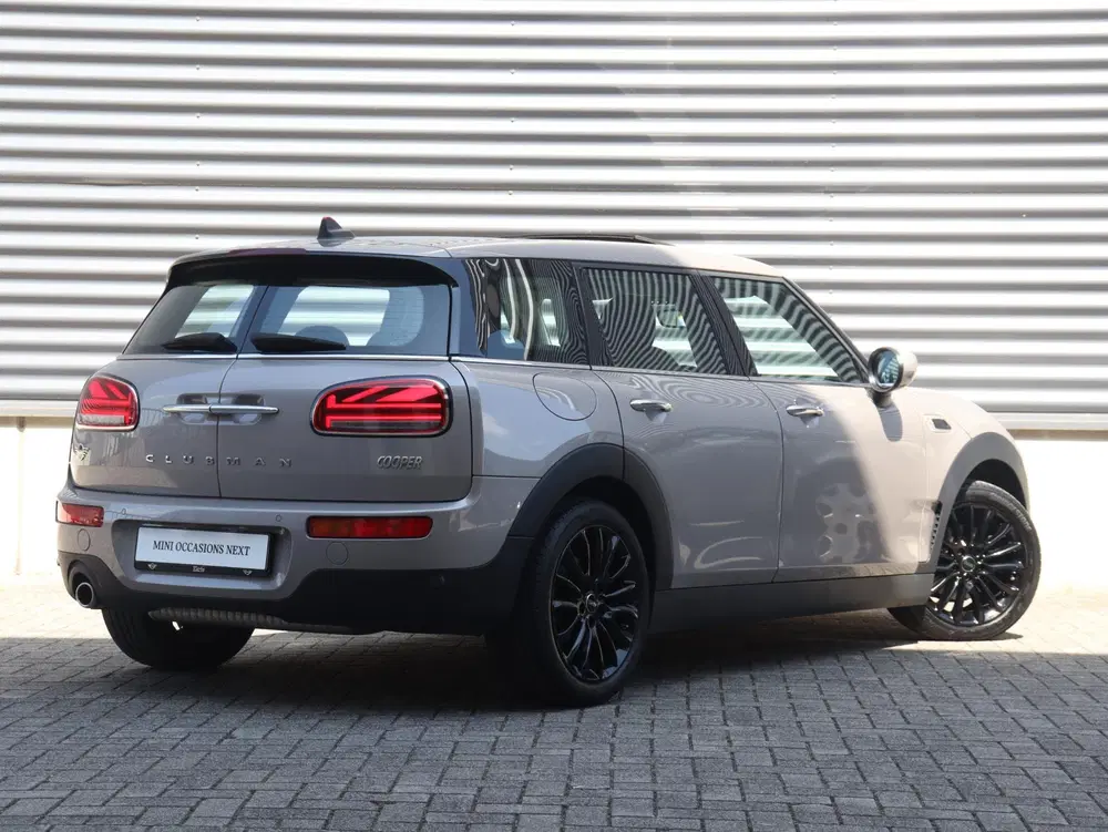 Mini Clubman Cooper uit 2021, foto 2