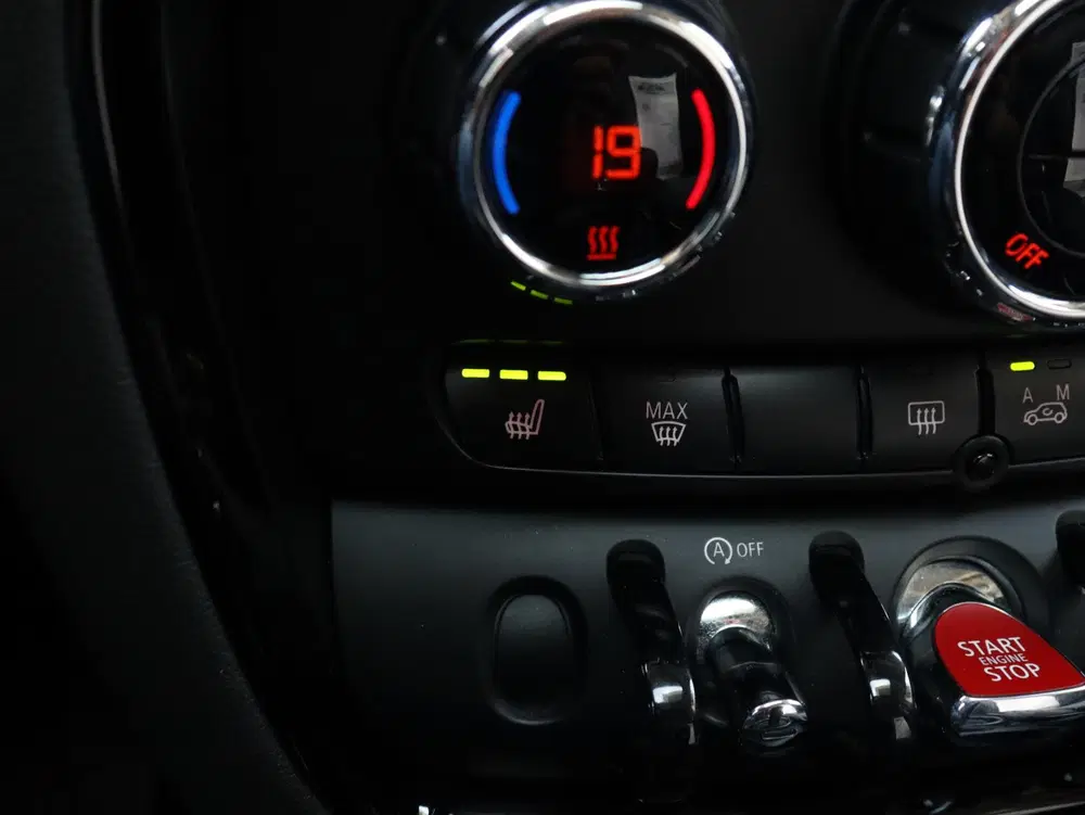 Mini Clubman Cooper uit 2021, foto 20