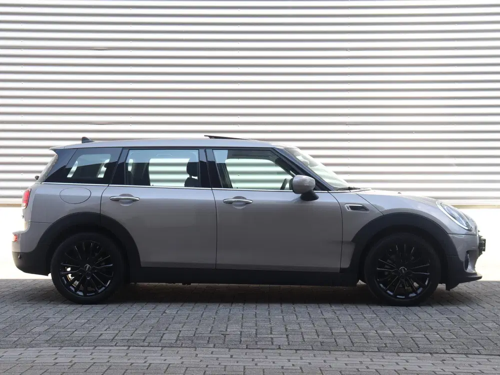 Mini Clubman Cooper uit 2021, foto 5