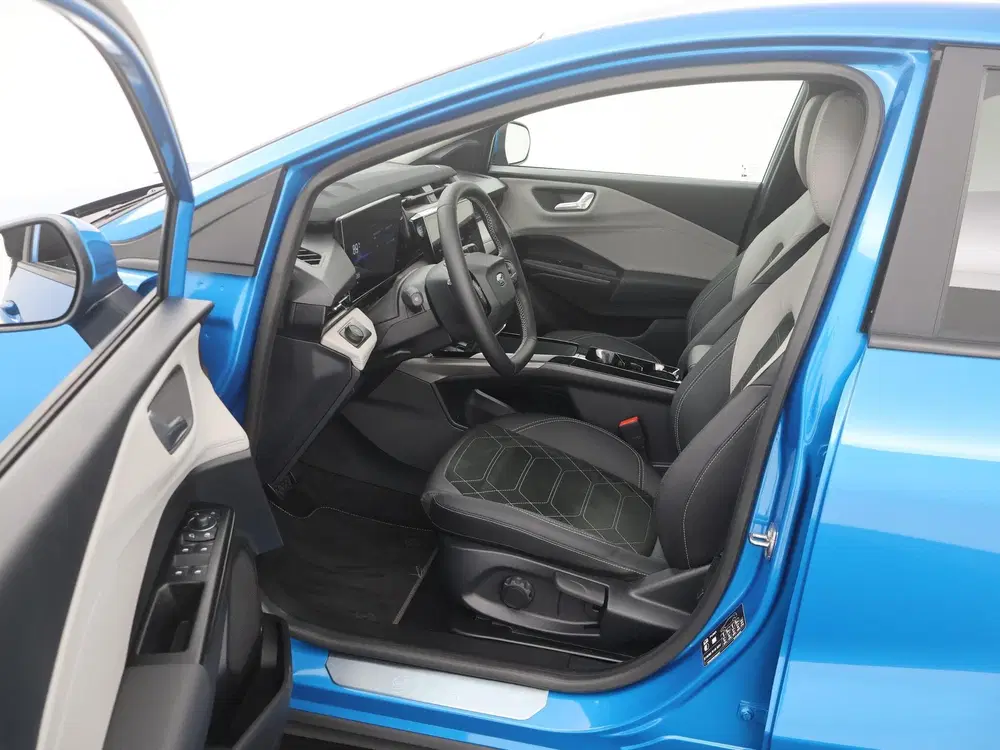 Ford Puma Gen-E Premium 44 kWh WINTERPACK uit 2025, foto 10