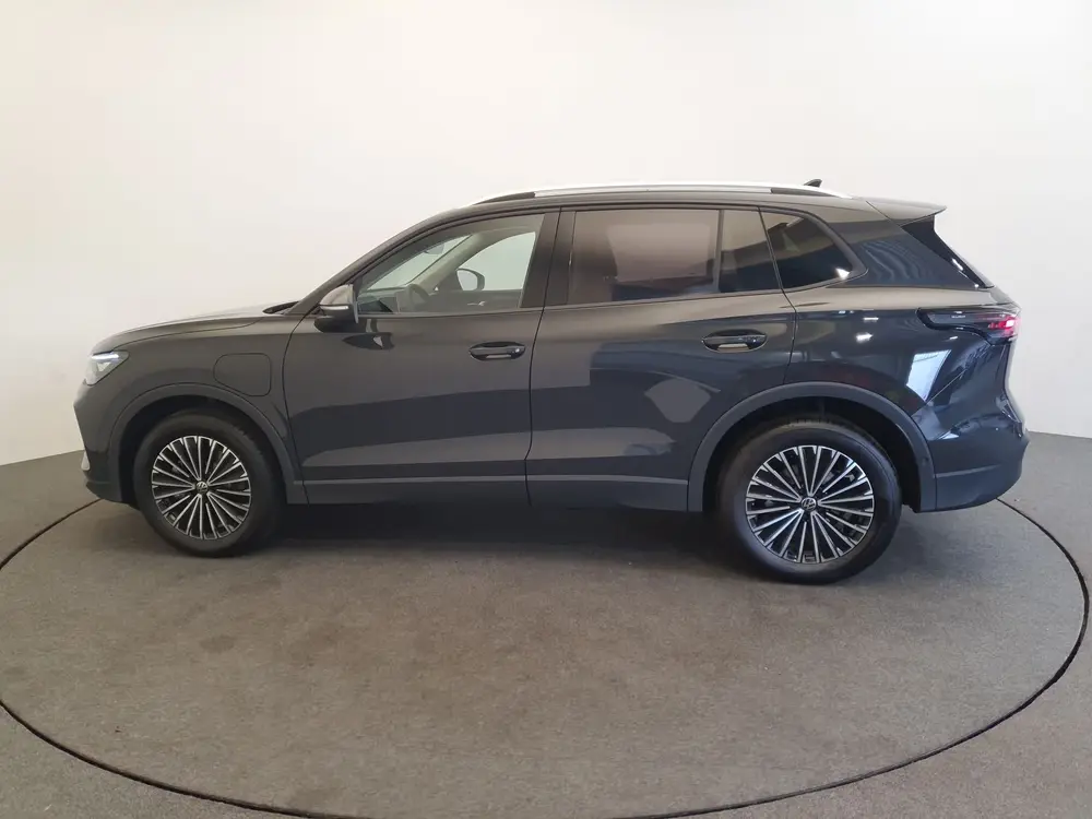 Volkswagen Tiguan 1.5 eHybrid Life Edition Wegklapbare trekh uit 2026, foto 2