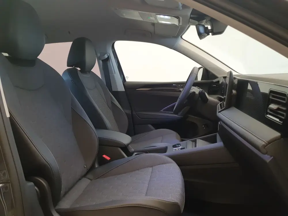 Volkswagen Tiguan 1.5 eHybrid Life Edition Wegklapbare trekh uit 2026, foto 4