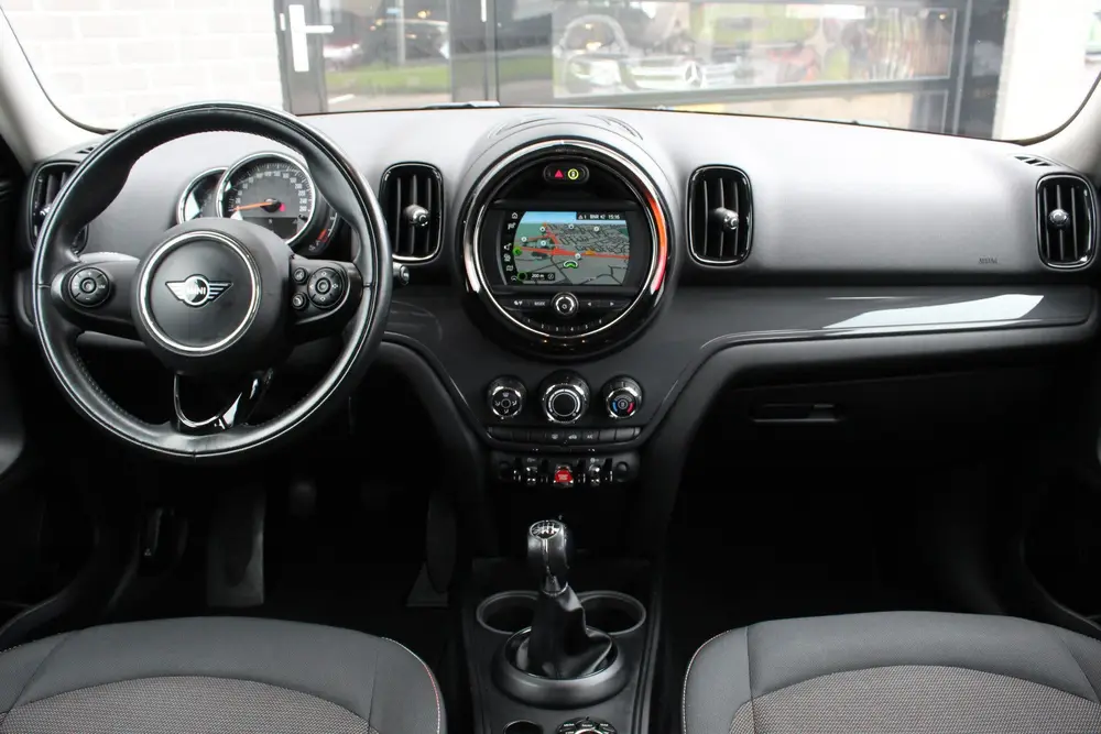 Mini Countryman Countryman 1.5 / Carplay / Navigatie / N.A.P. uit 2019, foto 2