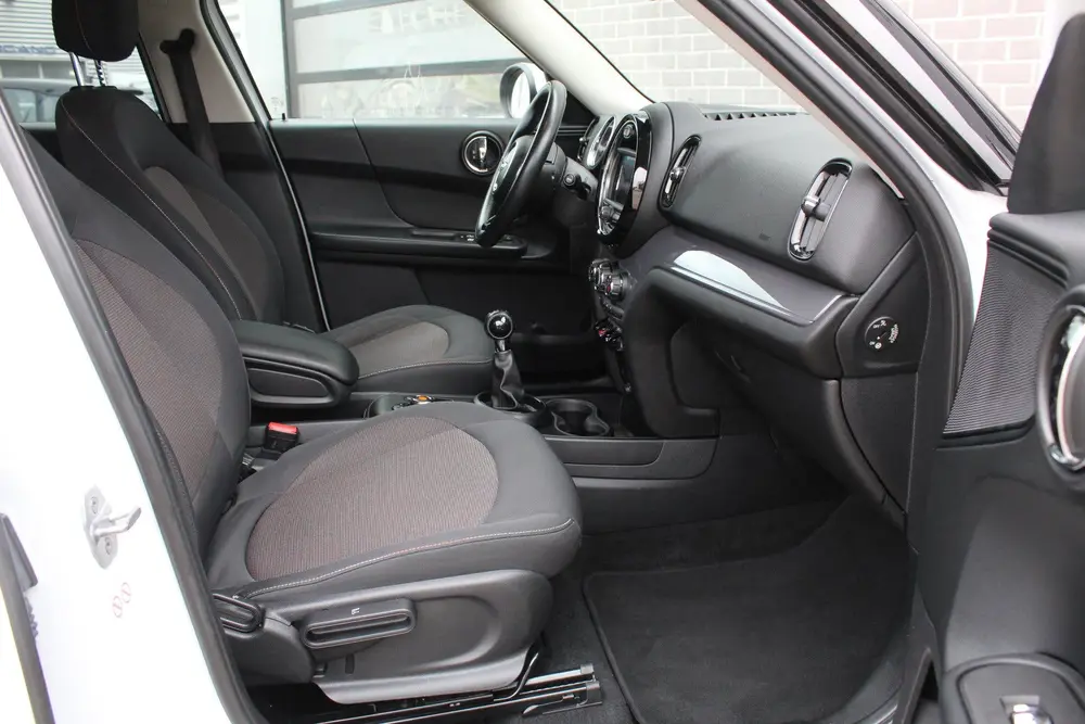 Mini Countryman Countryman 1.5 / Carplay / Navigatie / N.A.P. uit 2019, foto 9