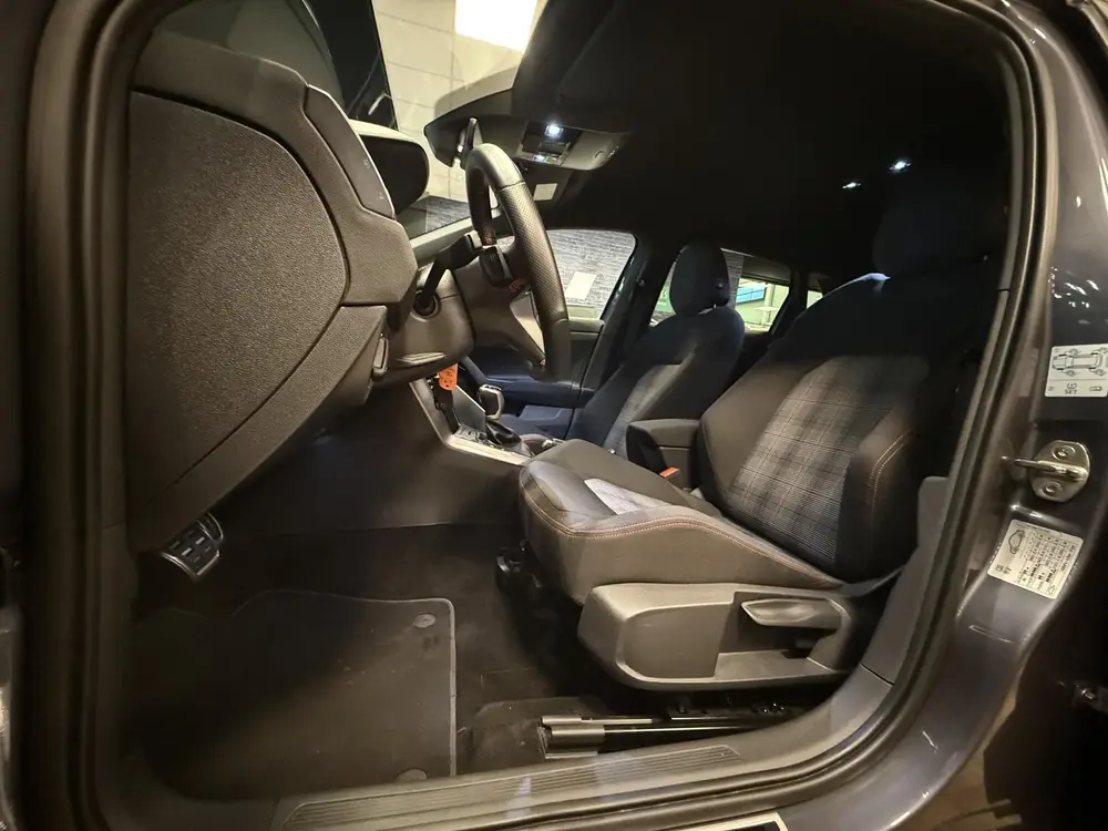 Volkswagen Polo 2.0 TSI GTI |CarPlay|Stoelverwarming|17" Inc uit 2024, foto 15