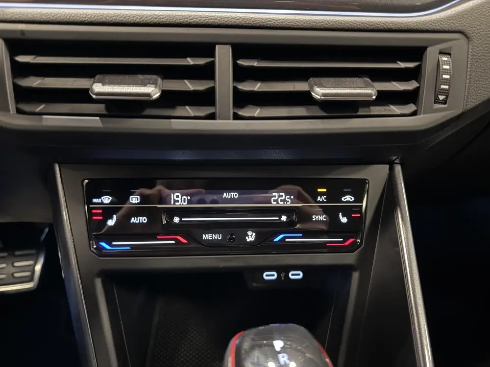 Volkswagen Polo 2.0 TSI GTI |CarPlay|Stoelverwarming|17" Inc uit 2024, foto 17