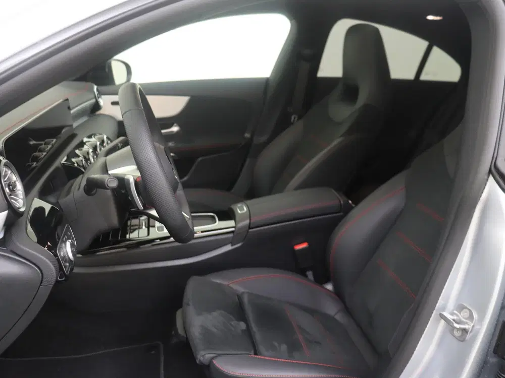 Mercedes-Benz CLA 180 Business Solution AMG uit 2025, foto 14