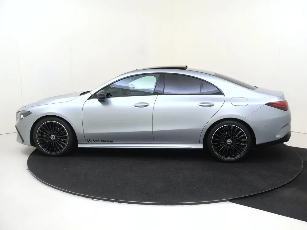 Mercedes-Benz CLA 180 Business Solution AMG uit 2025, foto 8