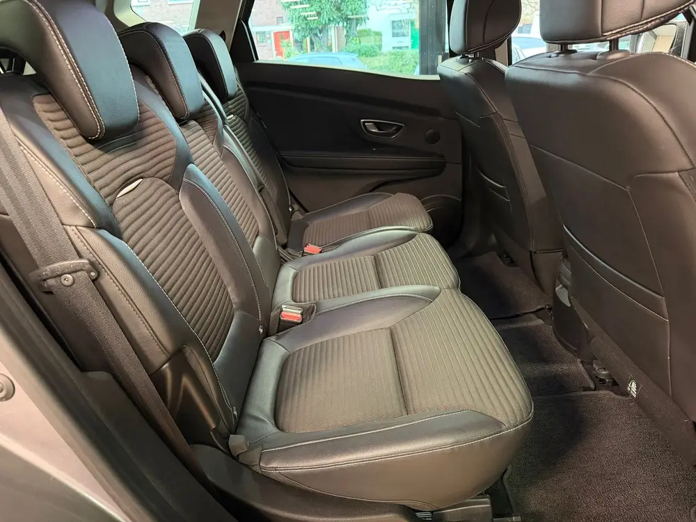 Renault Scénic 1.3 TCe Bose AUT. AIRCO PDC CAMERA NAVIGATIE uit 2019, foto 10