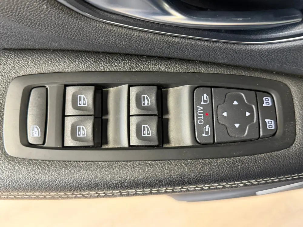 Renault Scénic 1.3 TCe Bose AUT. AIRCO PDC CAMERA NAVIGATIE uit 2019, foto 17