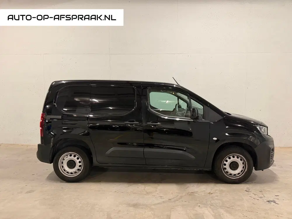 Peugeot Partner 1.5 BlueHDi Automaat Navi Camera Airco Cru uit 2023
