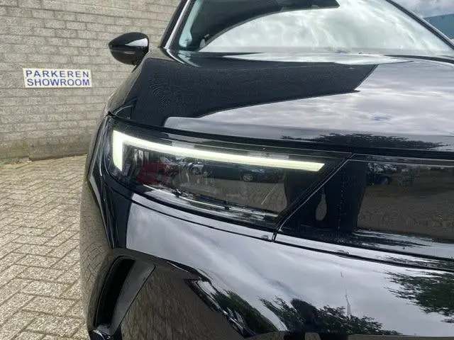 Opel Mokka 1.2 Turbo 130 PK Elegance ADAPTIVE uit 2024, foto 4