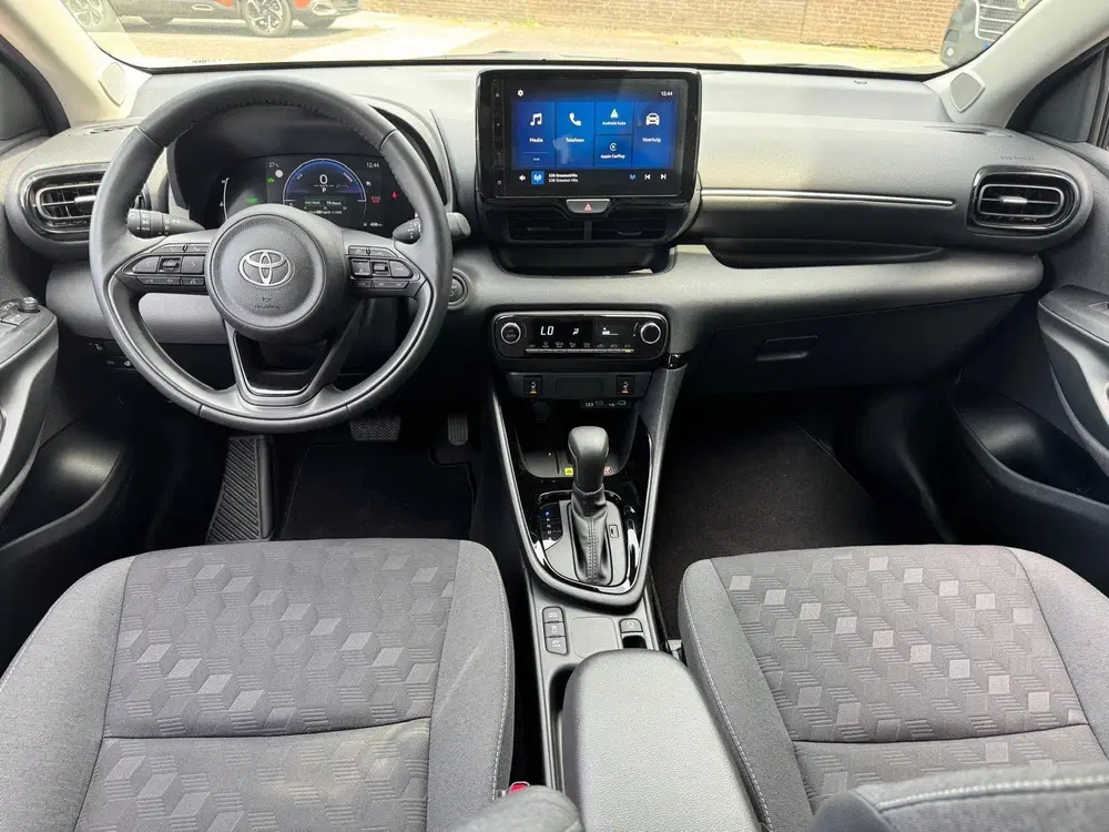 Toyota Yaris 1.5 Hybrid 115 Business Plus uit 2025, foto 9