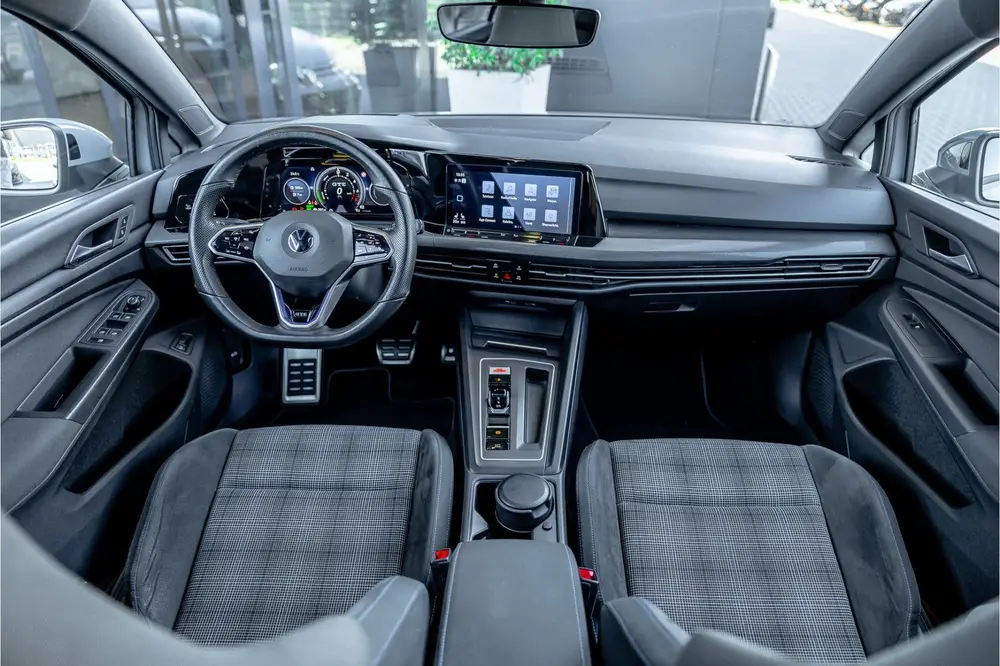 Volkswagen Golf 1.4 eHybrid GTE - Panorama | Elek. Trekhaak uit 2021, foto 9