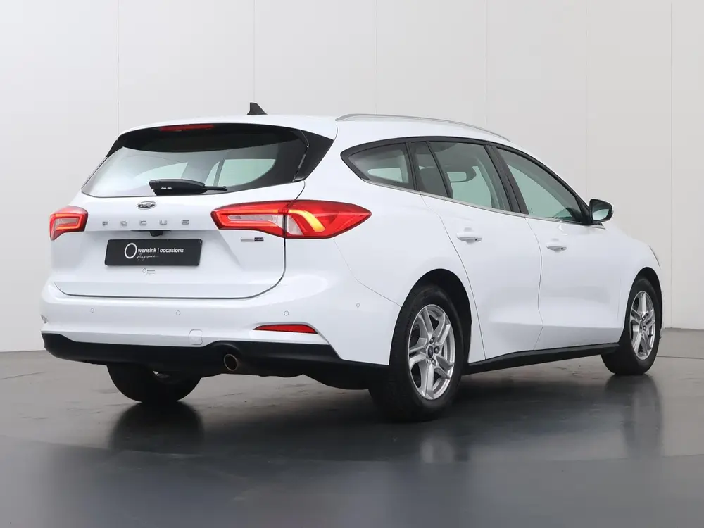 Ford Focus 1.0 EcoBoost Hybrid Trend Edition Business uit 2022, foto 2